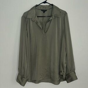 Banana Republic silk 100% polyester shirt